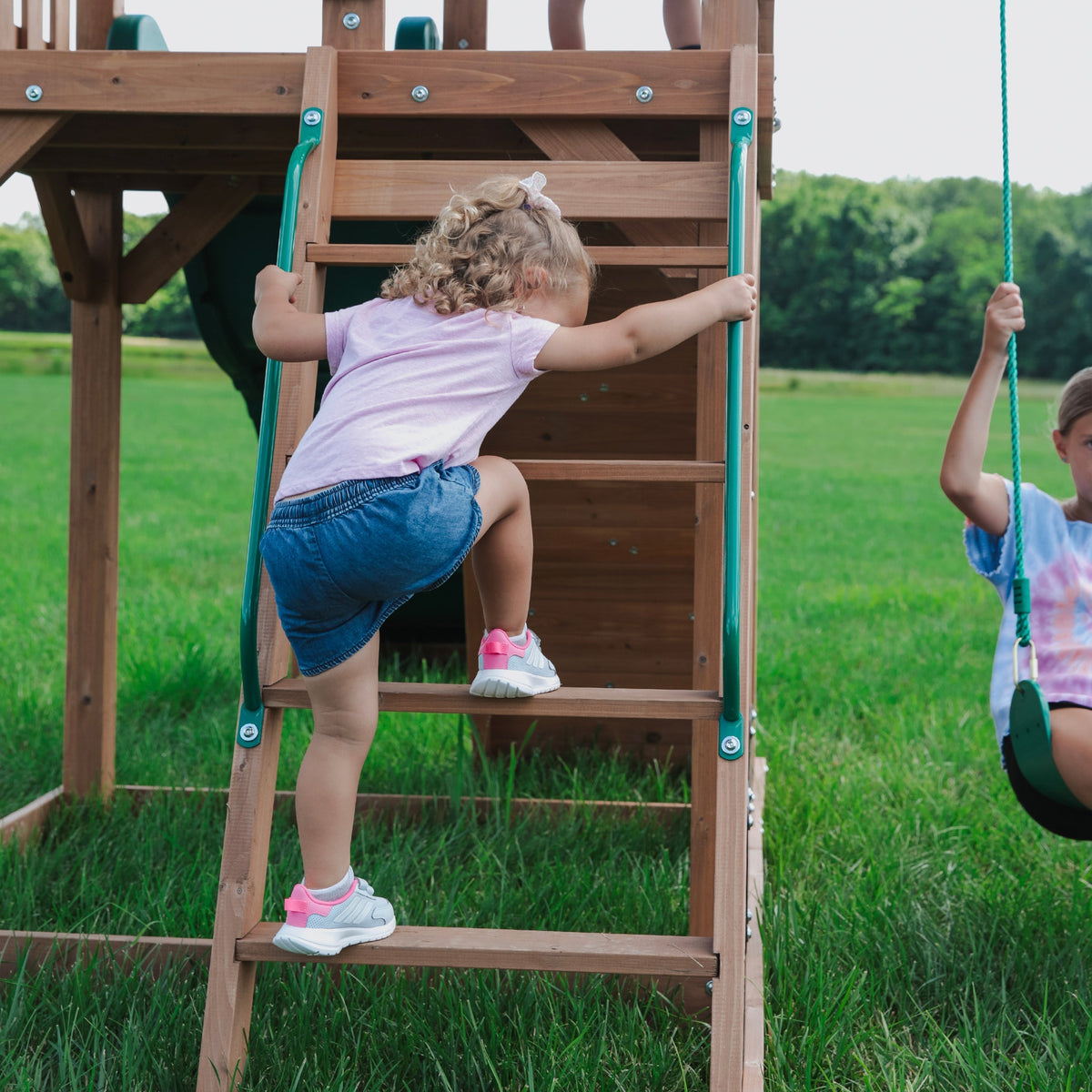 Lightning Ridge Swing Set